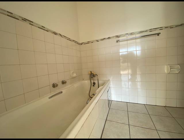 3 BEDROOM APARTMENT FOR SALE IN BEDFORD GARDENS